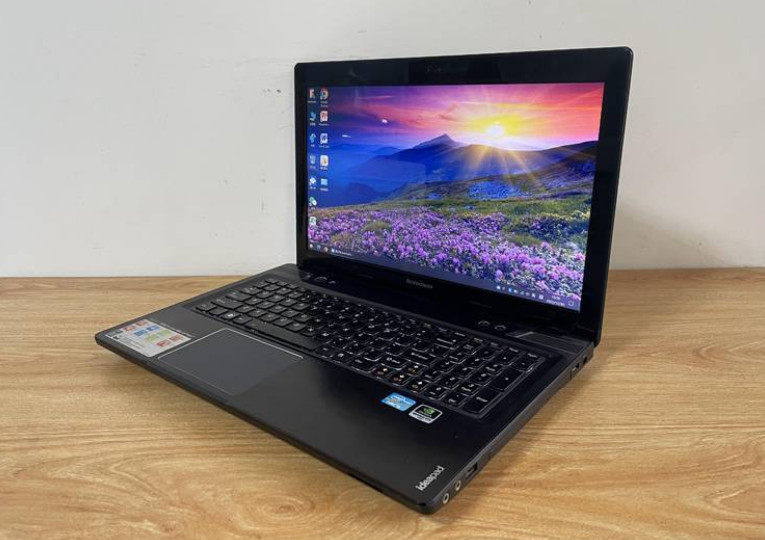 聯(lián)想Y580筆記本 i5三代8G內存 240G固態(tài) 聯(lián)想Y580筆記本 i5三代8G內存 240G固態(tài)