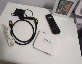 全網(wǎng)通智能網(wǎng)絡(luò)機(jī)頂盒 全網(wǎng)通智能網(wǎng)絡(luò)機(jī)頂盒