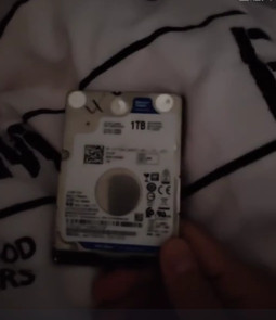 帶全盤音樂的1T硬盤 帶全盤音樂的1T硬盤