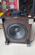 轉(zhuǎn)讓一臺有源低音炮，成色非常好，低音喇叭12寸